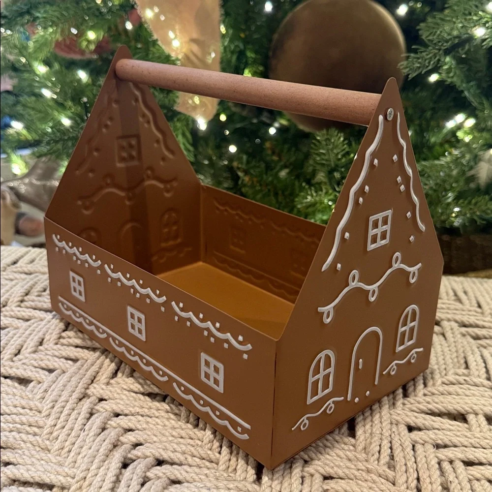 Target Christmas gingerbread house Tin box gift